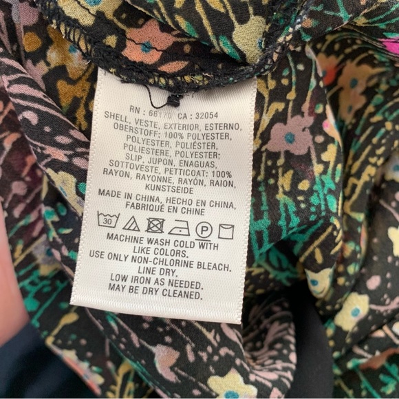 Anthropologie Valencia Akemi + Kin Women's Black Floral Button Front Midi Dress - Picture 7 of 10